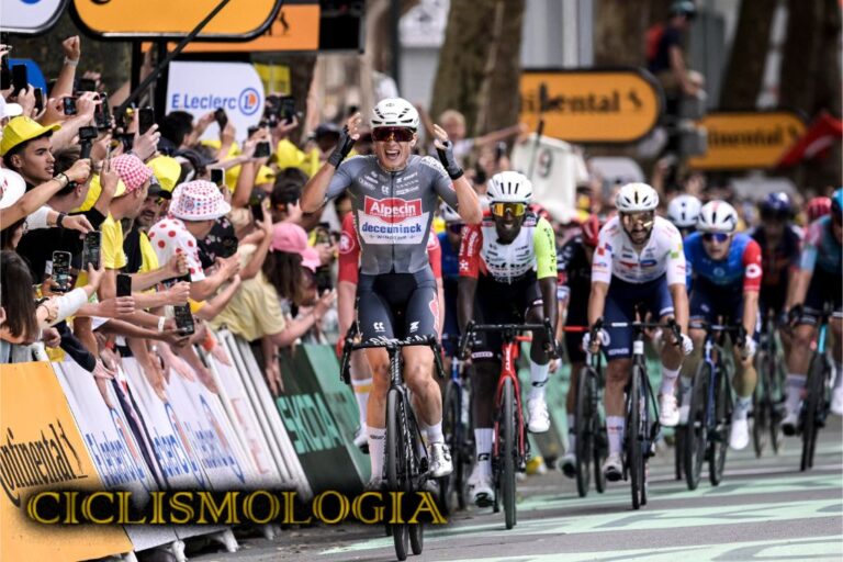 JASPER PHILIPSEN TOUR