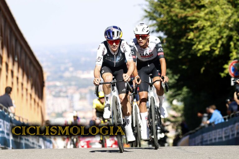 ISAAC DEL TORO Y TOM PIDCOCK