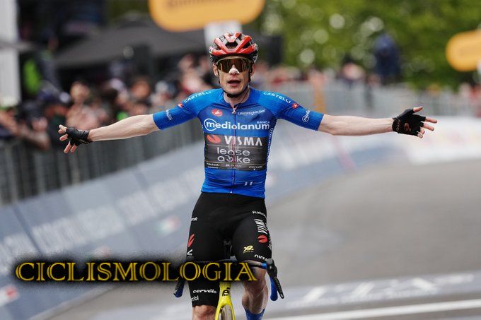 JONAS VINGEGAARD ETAPA 9 GIRO 26