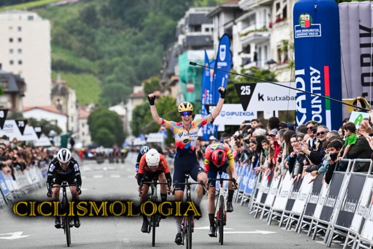 MISCHA BREDEWOLD ITZULIA FEMENINO