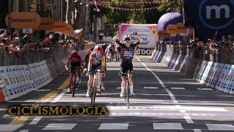 DEMI VOLLERING ETAPA 8 GIRO FEMENINO